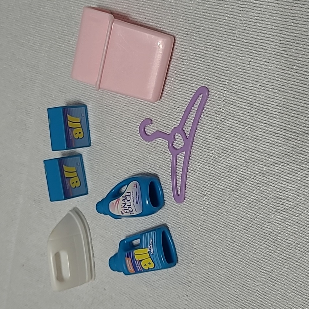 Vintage 1995 Barbie So Much To Do Laundry Playset *Incomplete* - Picture 8 of 11